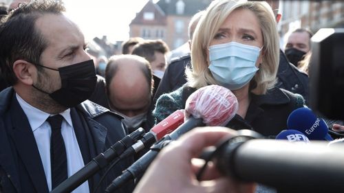 Marine Le Pen și-a anunțat candidatura la alegerile prezidențiale din 2022 / În urmă cu patru ani, Le Pen a pierdut în fața lui Macron