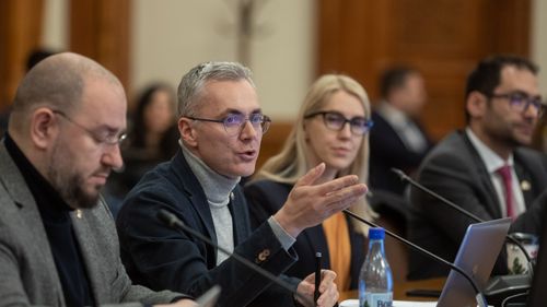 Stelian Ion (USR) despre candidaturile la șefia parchetelor: Dl Voineag va încerca să exercite informal chiar mai multă putere decât are în prezent, prin intermediari și prin păstrarea unei funcții de conducere importante la nivelul Parchetului General