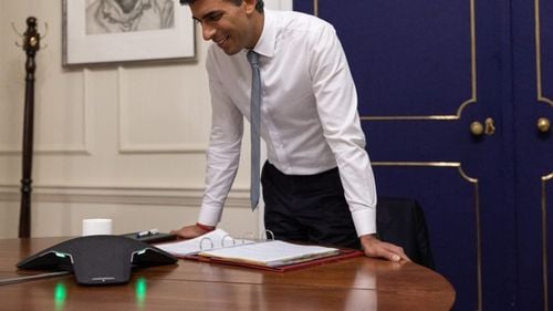 Parlamentul britanic aprobă proiectul care prevede deportarea migranților ilegali în Rwanda / ONU denunță un “precedent periculos la nivel mondial”