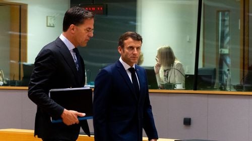 Franța îşi afişează sprijinul pentru numirea olandezului Mark Rutte la conducerea NATO