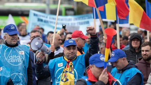 Cartel ALFA: Guvernul vrea adoptarea măsurilor de austeritate fără niciun fel de consultare cu partenerii sociali. O astfel de abordare dictatorială sapă şi mai adânc prăpastia dintre cetăţeni şi stat / Se creează premisele unor conflicte sociale