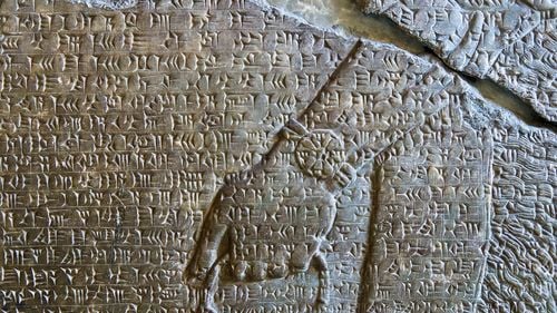 AI și scrierea cuneiformă: Cum poate inteligența artificială să ajute la descifrarea primelor texte, vechi de peste 5000 de ani