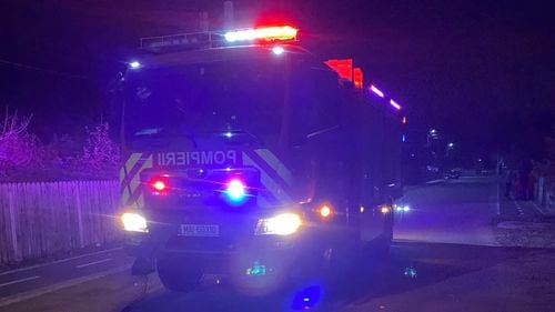 Treisprezece persoane, evacuate după ce o mașină s-a răsturnat și a rupt două racorduri de gaze, în județul Vaslui