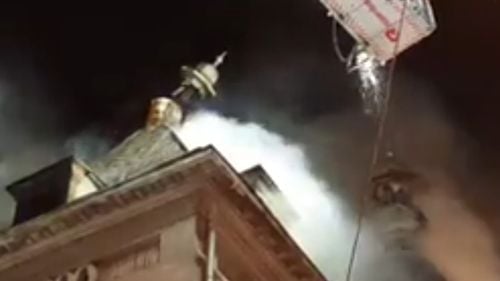 Incendiul de la mansarda sediului Arhiepiscopiei Tomisului, lichidat/ A ars mansarda pe aproximativ 800 de metri pătraţi