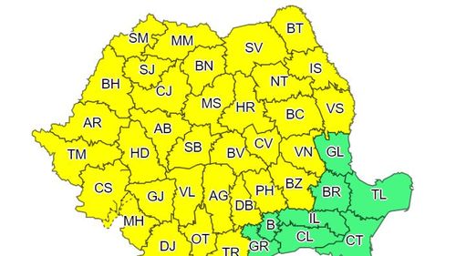 Cod galben de averse și vijelii în peste trei sferturi din țară, până duminică dimineață