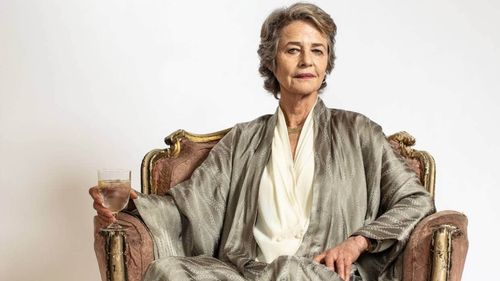 Peste 2000 de artiști și tehnicieni din 38 de țări, așteptați la Festivalul Internațional de Teatru de la Sibiu / Charlotte Rampling va primi o stea pe Aleea Celebrităților de pe strada Cetății