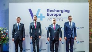 Premierii grupului Visegrad se întâlnesc marți la Londra pentru a discuta despre războiul din Ucraina/ Viktor Orban a reamintit că nu va permite transportul de arme din Ungaria