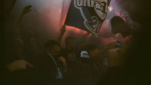 Un mort şi doisprezece răniţi într-o confruntare dintre suporterii unor cluburi de fotbal de primă ligă din Brazilia