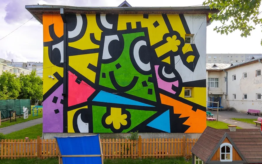 2024 Pisica Patrata si Harcea Pacea - Romanian Street Art in Iasi 1