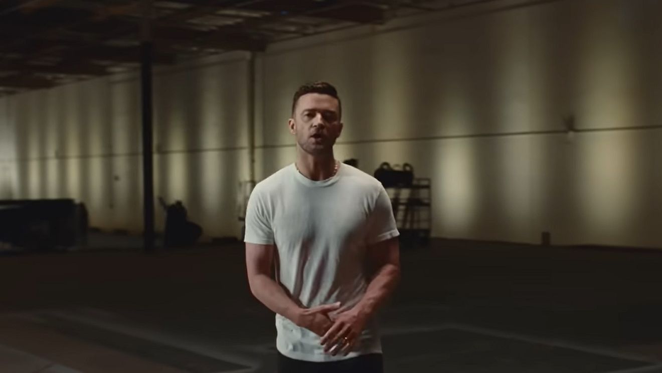 Justin Timberlake a fost arestat pentru conducere sub influenţa alcoolului