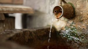 Iranul se confruntă cu o gravă criză de apă pe fondul caniculei, cu temperaturi locale ce au depășit  50°C / Autoritățile au lansat un apel către populație pentru reducerea consumului