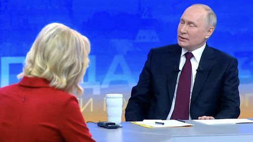 Putin, prima conferință majoră de la începutul războiului: Pacea este posibilă doar dacă Ucraina este "denazificată" și "demilitarizată" / "Asistăm la o mare tragedie care seamănă cu un război civil între frați din tabere opuse"