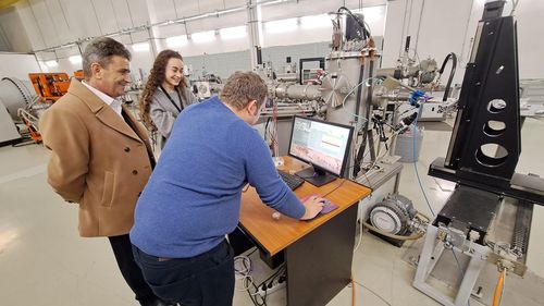  Un idol de aur din perioada Eneolitică, descoperit în toamnă, analizat la Institutul de la Măgurele / ”E foarte probabil unicat cel puțin pentru spațiul românesc” / A fost găsit de un șofer de tir cu un detector de metale, în județul Olt