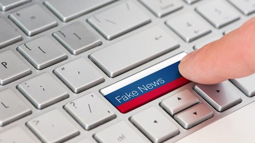 Site-urile entităţilor media ruseşti interzise sunt în continuare accesibile în UE, arată un raport de specialitate