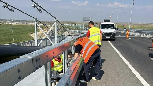 CNAIR anunţă că a fost finalizată verificarea șuruburilor parapetului de siguranţă de pe Podul Brăila-Tulcea, în urma sesizării unui europarlamentar USR: ”0,4% erau slăbite”