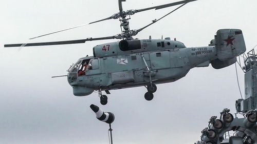 Dronele ucrainene lovesc puternic Crimeea / Un elicopter Ka-27 și patru radare rusești, distruse într-o singură noapte