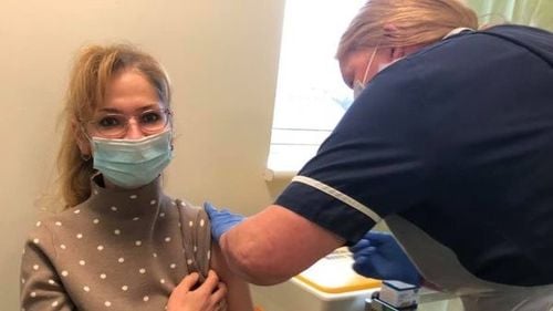 Medic român în Marea Britanie, după ce s-a vaccinat anti-Covid: ”Vă încurajez cu privire la vaccin, contrazic zvonurile mincinoase”