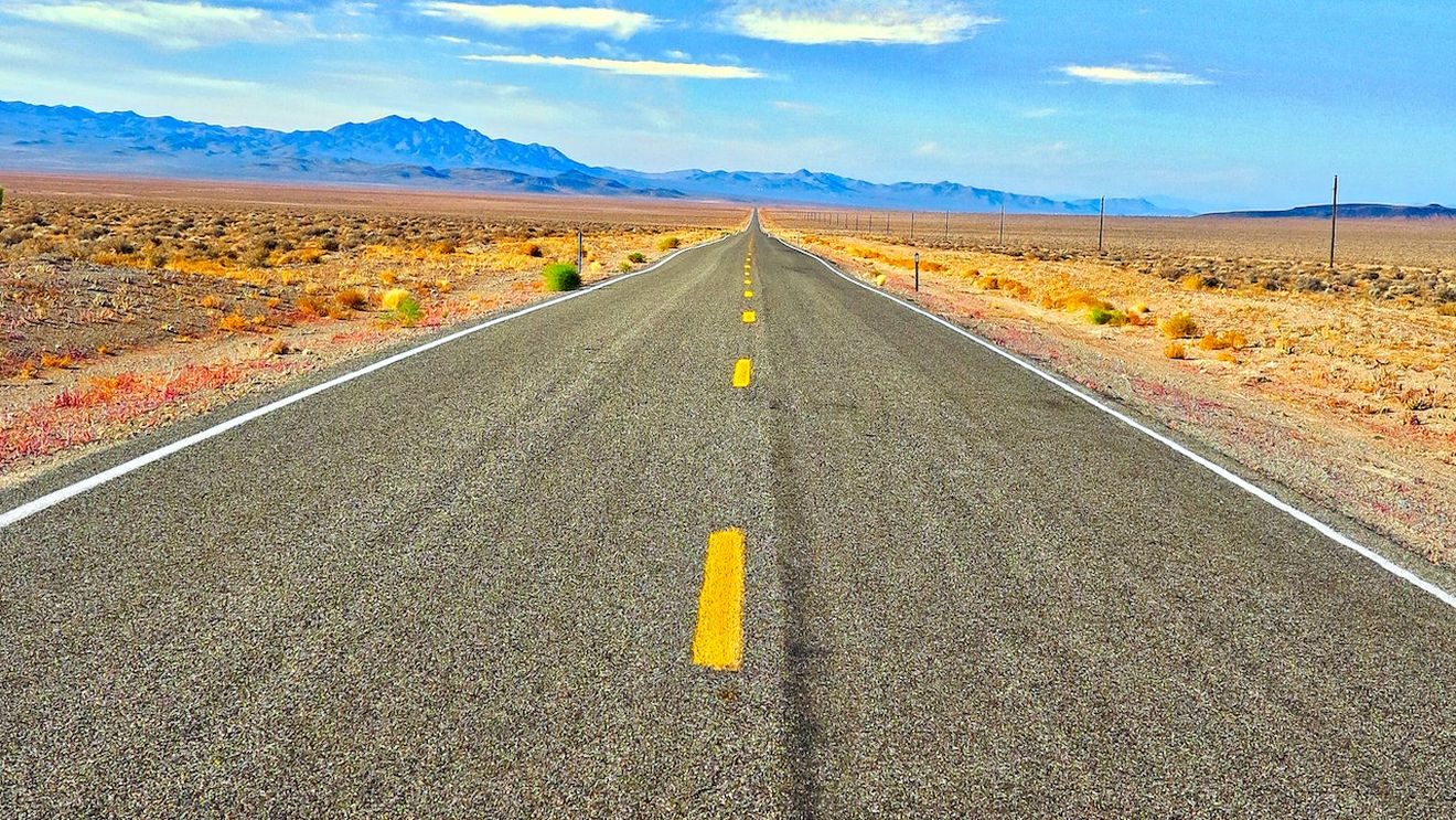 Medici din Arizona avertizează cu privire la arsuri la simplul contact cu solul / Temperatura asfaltului şi betonului poate atinge 82°C