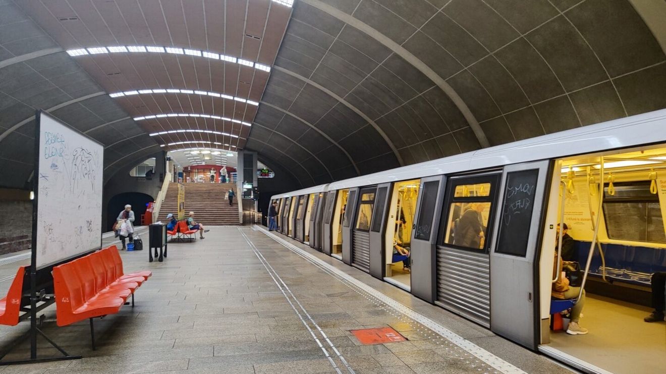 Grevă generală la Metrou dacă negocierile pentru contractul colectiv de muncă eşuează, anunță sindicaliștii