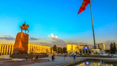 Parlamentul din Kârgâzstan s-a autodizolvat şi a decis organizarea de noi alegeri până la finalul anului / Rolul partidelor politice ar urma să fie redus în țara considerată cea mai democratică din regiune