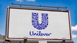 Plecare surpriză din fruntea gigantului Unilever: CEO-ul Hein Schumacher va fi înlocuit la mai puțin de doi ani de la preluarea funcției