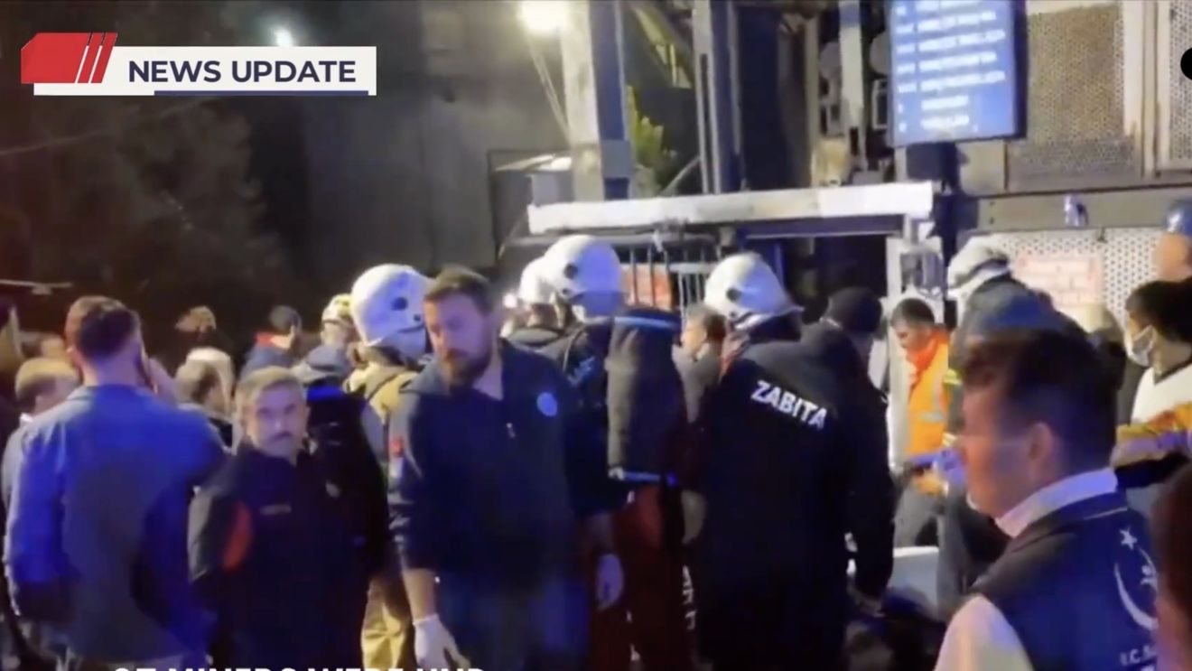 VIDEO Turcia: Explozie într-o mină din Amasra. Aproximativ 50 de muncitori sunt blocaţi în subteran