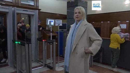 Ce a pățit o candidată "angajată pentru pace" după ce a anunțat că vrea să-l provoace pe Putin la prezidenţiale / Președintele rus a zdrobit opoziția, toți opozanții săi sunt în închisoare