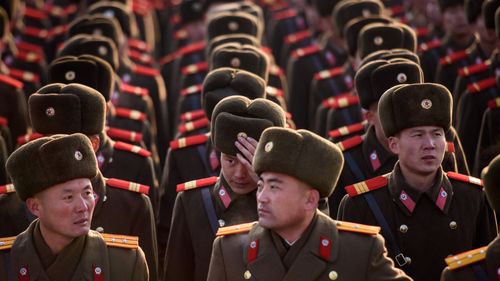 Generali nord-coreeni s-ar putea duce pe front în Ucraina, dezvăluie Seulul, după ce Pentagonul susține că Phenianul a trimis 10.000 de militari nord-coreeni în Rusia. Preşedintele sud-coreean Yoon Suk Yeol denunţă o ”cooperare militară ilegală între Rusia şi Coreea de Nord”