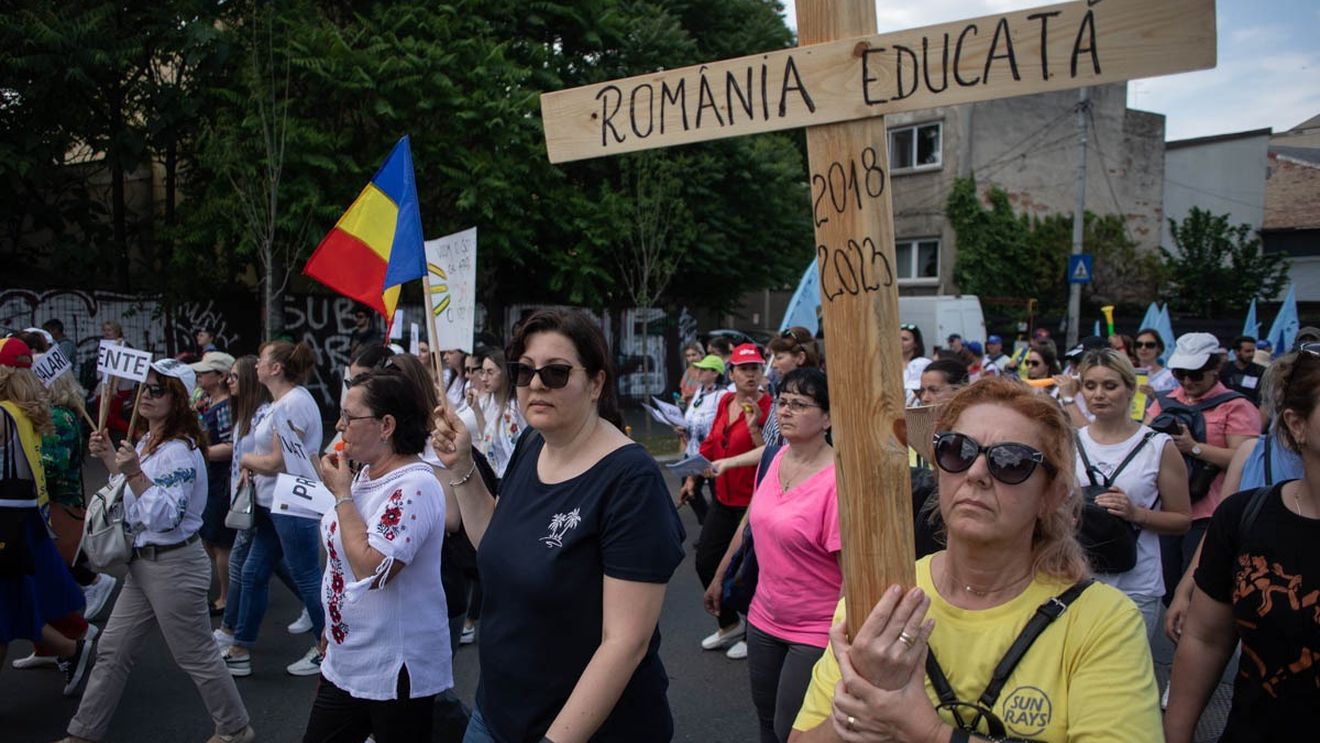 Partidul extremist AUR cere sindicatelor din învățământ să spună "dacă există sau nu membri ai Alianței infiltrați în grupurile interne de comunicare ale acestora"