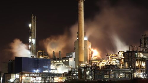 Miză mare în energie: Premierul Ciucă susține că a primit garanții de la UE că România va putea să investească în continuare în energie nucleară și proiecte pe gaze naturale