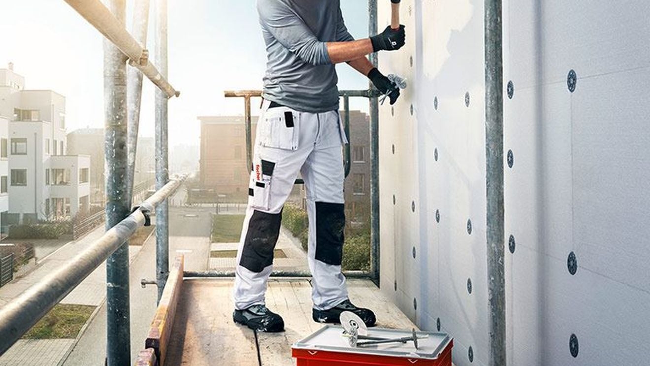 INTERVIU Cum ajung un om și un robot să facă munca unei întregi echipe. Emilia Voicu, Fischer Fixings: Cea mai mare provocare în folosirea tehnologiei este adaptarea oamenilor