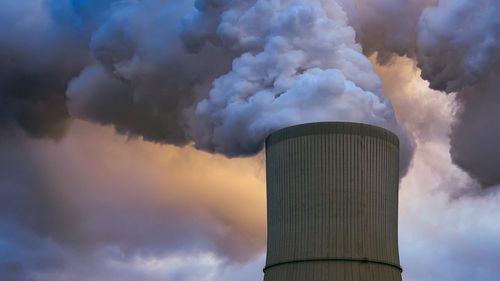 California a dat în judecată mari companii petroliere, inclusiv Exxon Mobil, Shell şi Chevron, acuzându-le că minimalizează riscurile combustibililor fosili