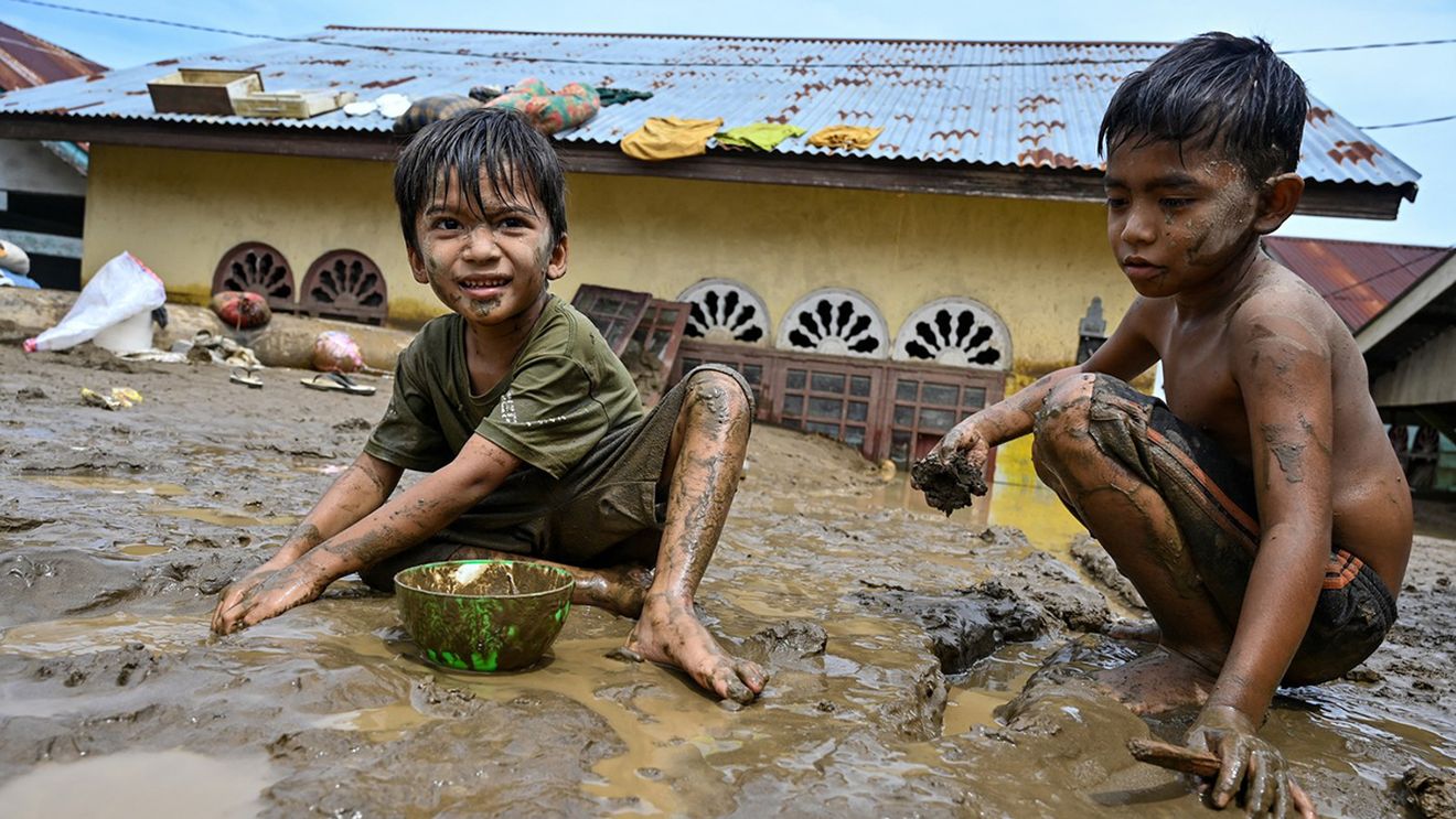 Peste 300 de morţi în Thailanda şi Indonezia, după inundațiile din Asia de Sud-Est