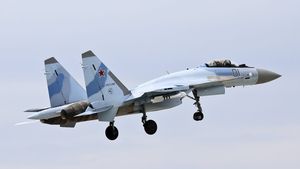 Rusia își schimbă tactica de atac în sudul Ucrainei. Moscova trimite avioane de vânătoare Su-35 pentru a bombarda părți din regiunea Herson: „Este o metodă de terorism”