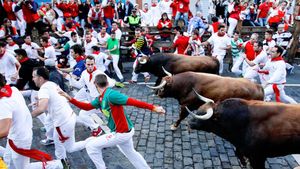 VIDEO Celebrul și controversatul festival San Fermin, dedicat curselor cu tauri, a început în oraşul spaniol Pamplona