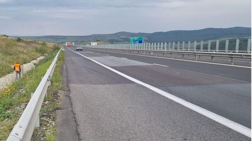 9 milioane de euro pentru remedierea denivelărilor pe aproape 1 km de autostradă, între Orăștie și Sibiu / CNAIR a scos la licitație proiectarea și execuția lucrărilor