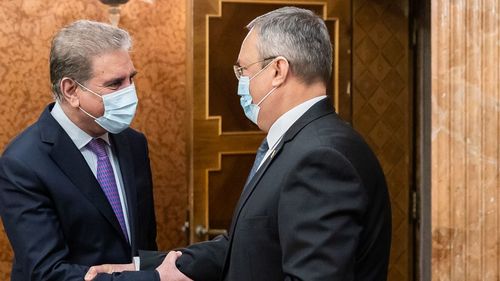 Ministrul de Externe al Pakistanului, în vizită la București. Pakistan a ajutat România să repatrieze cetățenii din Afganistan, România a donat 500.000 de vaccinuri anti-Covid