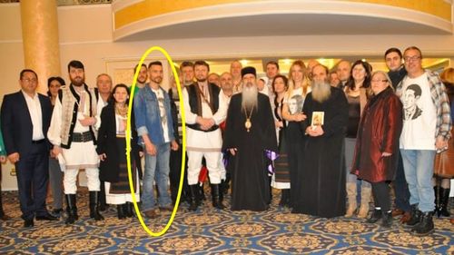 Dobrogea Live: Asociația neo-legionarului care îl sprijină pe Călin Georgescu a fost lansată la un eveniment organizat de Arhiepiscopia Tomisului. IPS Teodosie a sfințit cruci confecționate din cartușe pentru una dintre “taberele de haiducie” organizate de Eugen Sechila