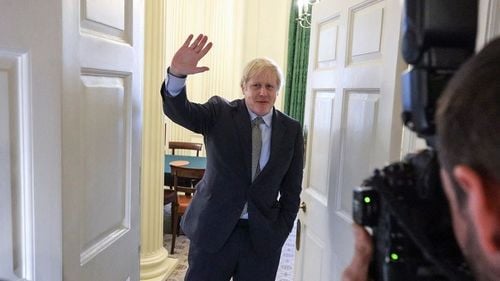 Boris Johnson speră într-o revenire la normal „în jurul Crăciunului”. El a spus că doar în ultimă instanță ar apela la o reintroducerii carantinei