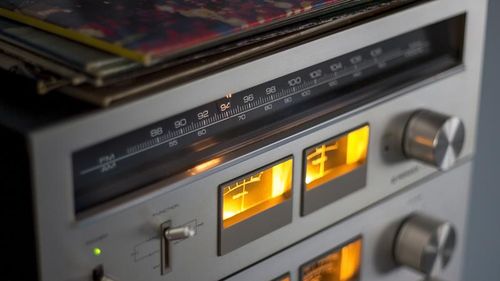 Hobbiți, Pinocchio și Albă ca Zăpada / Radio România Cultural – povești radiofonice de miercuri până la încheierea stării de urgență