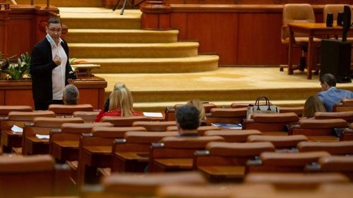 DOCUMENT Parlamentul discută rapid proiectul de lege al guvernului pentru carantină și izolare individuală. Votul în plenul Camerei Deputaților, programat joi seară
