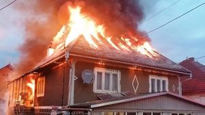80% din cele mai mari despăgubiri achitate de asiguratori în 2021 au fost pentru incendii/ 19 incendii afectează zilnic locuinţele din România