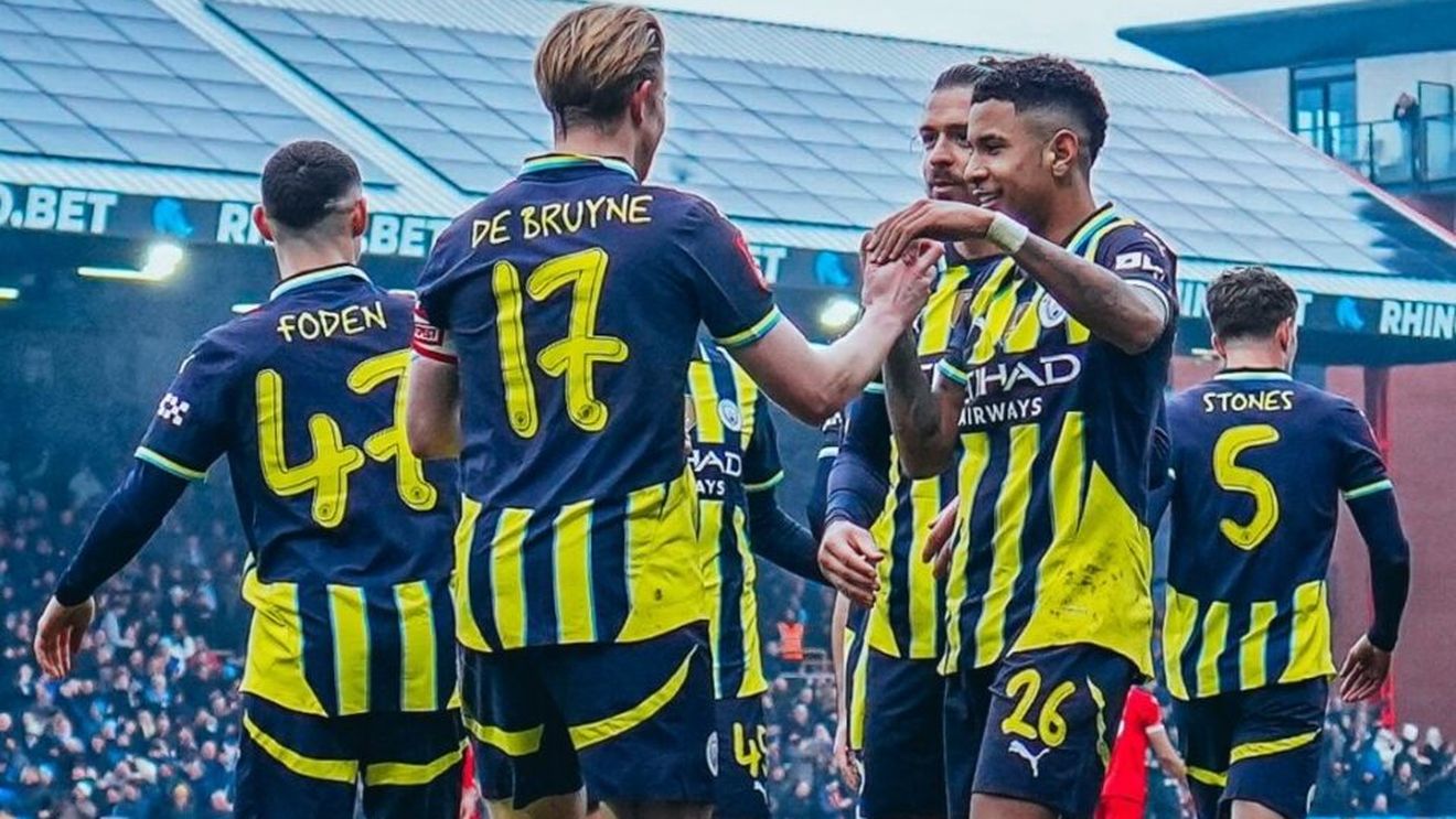 VIDEO Manchester City revine după ce a primit gol de la jumătatea terenului și câștigă cu 2-1 în fața unei echipe de ligă inferioară