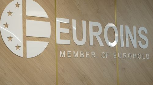 Poliţele RCA emise de Euroins expiră joi / Vor fi acceptate dosare de daună pentru produse până la data de 7 decembrie, inclusiv