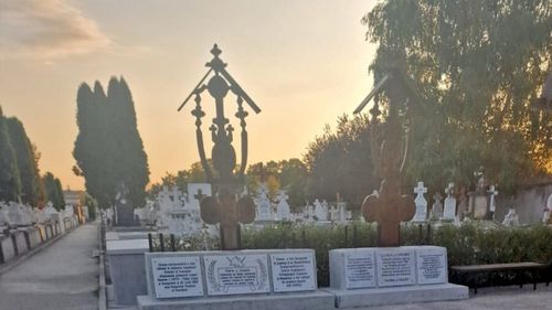 Institutul de Investigare a Crimelor Comunismului: Securitatea comunistă, în continuare omagiată prin crucea ridicată în secțiunea militară a Cimitirului din Pitești / Asistăm consternați, de un an de zile, la un spectacol grotesc