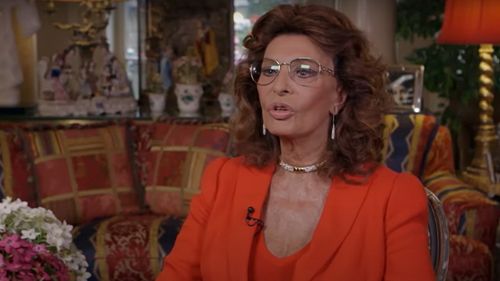 Sophia Loren a fost spitalizată după ce a căzut în baie. Actriţa a suferit mai multe fracturi