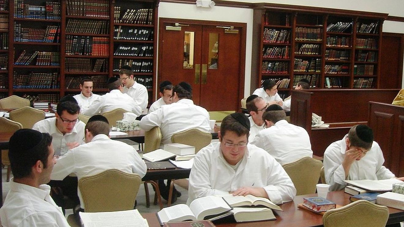 Israel: Premierul desemnat Benjamin Netanyahu promite partidelor ultra-ortodoxe scutirea studenților seminariști de la serviciul militar (Jerusalem Post)