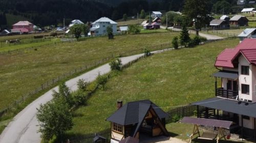 România și Bulgaria au făcut vile din pensiunile agroturistice construite cu fonduri europene / Raport al Curții Europene de Conturi: 80% dintre afaceri mai oferă servicii de cazare turistică. Restul de 20% din unitățile turistice nu mai funcționau