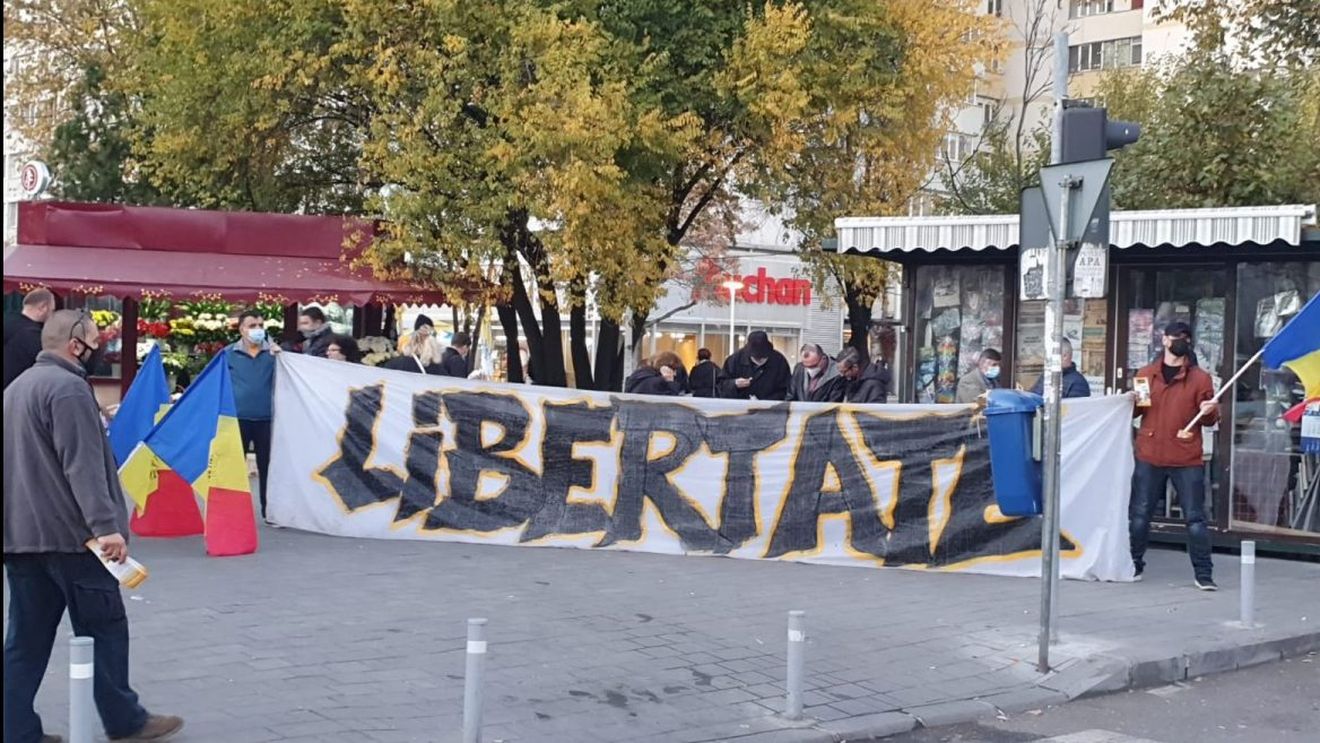 Protest AUR contra Certificatului Verde la Obor, una dintre cele mai aglomerate zone din București