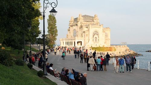 Contractul pentru reabilitarea Cazinoului din Constanța nu va fi semnat marți, așa cum a anunțat Viorica Dăncilă. Licitația a fost contestată